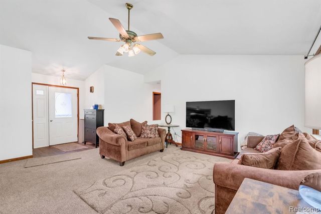 3176 Yorkshire Drive, Port Huron, MI 48060