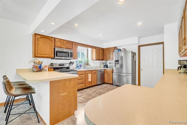 3176 Yorkshire Drive, Port Huron, MI 48060