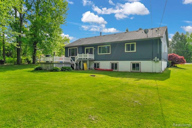3176 Yorkshire Drive, Port Huron, MI 48060