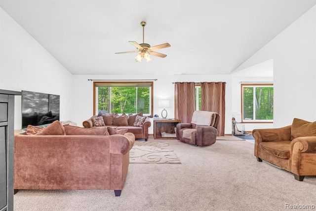 3176 Yorkshire Drive, Port Huron, MI 48060