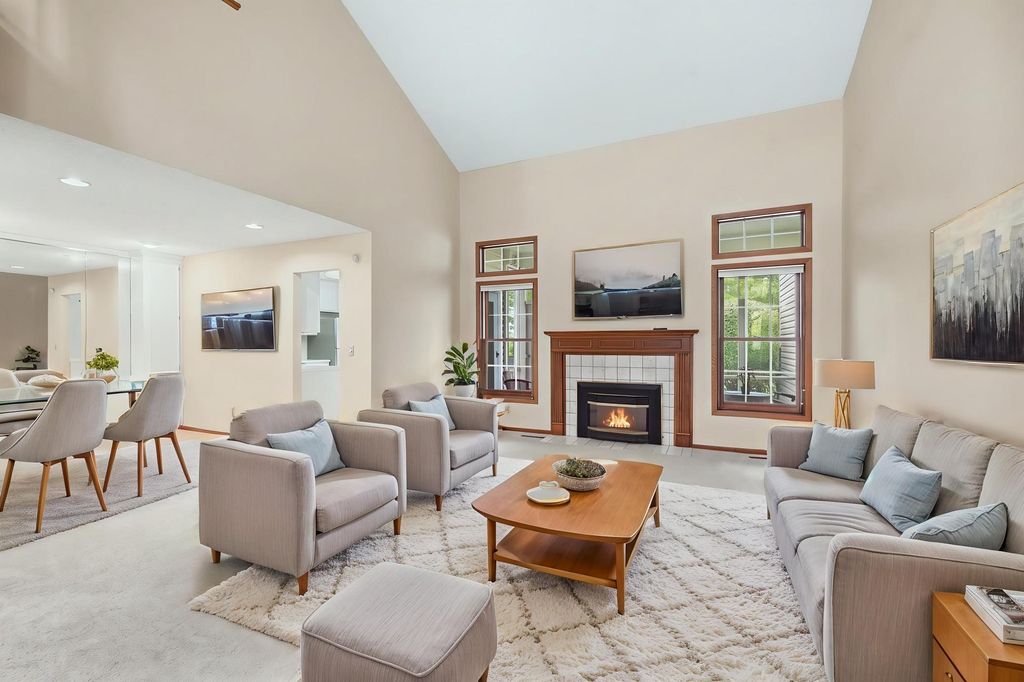 11106 Oregon Avenue S, Bloomington, MN 55438 — photo 2