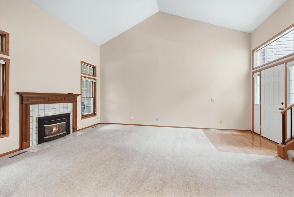 11106 Oregon Avenue S, Bloomington, MN 55438 — photo 4