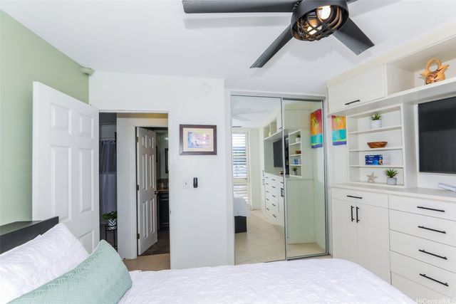 1139 9th Avenue 202, Honolulu, HI 96816