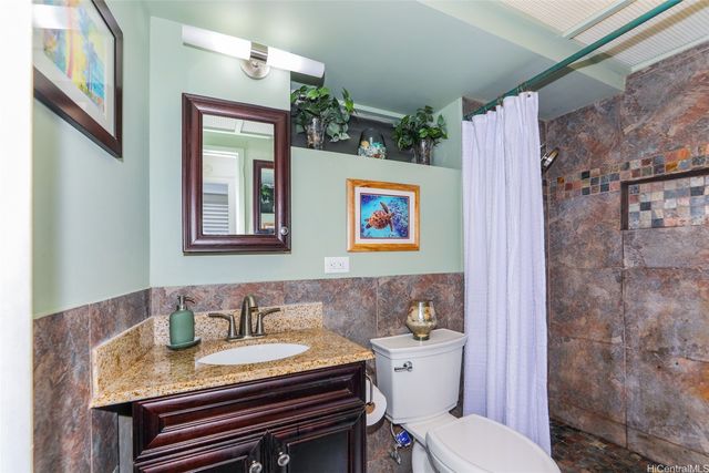 1139 9th Avenue 202, Honolulu, HI 96816