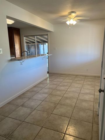 2960 Rocky Ln, Riverbank, CA 95367