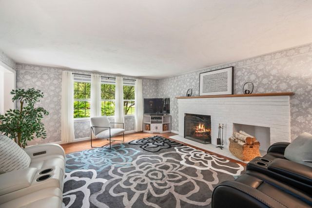 178 Littlefield Lane, Marlborough, MA 01752