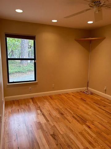 17151 Mountain View Drive, Applegate, CA 95703