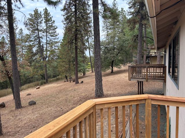 17151 Mountain View Drive, Applegate, CA 95703