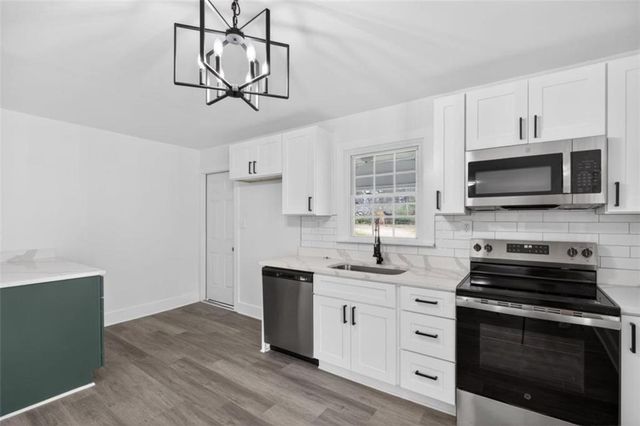 926 Green Valley Road, Mableton, GA 30126