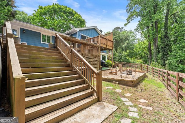 9040 Ruby Lane, Gainesville, GA 30506