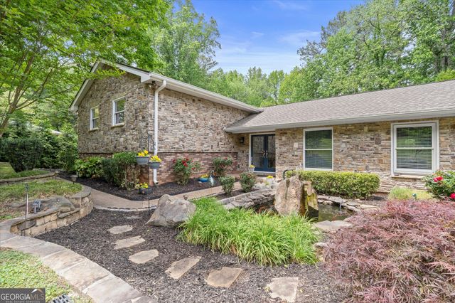 9040 Ruby Lane, Gainesville, GA 30506
