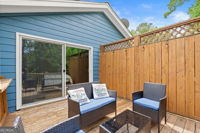 9040 Ruby Lane, Gainesville, GA 30506