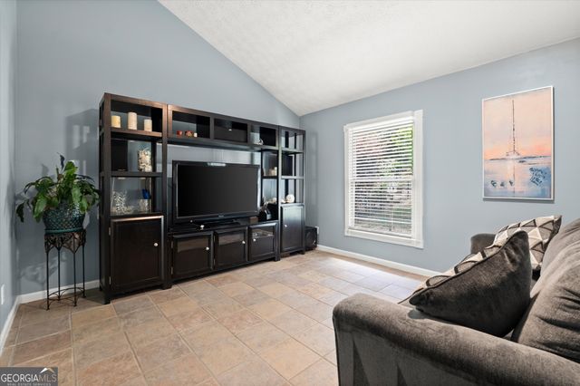 9040 Ruby Lane, Gainesville, GA 30506