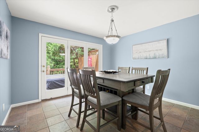 9040 Ruby Lane, Gainesville, GA 30506