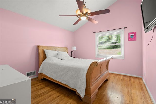 9040 Ruby Lane, Gainesville, GA 30506