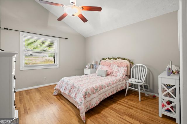 9040 Ruby Lane, Gainesville, GA 30506