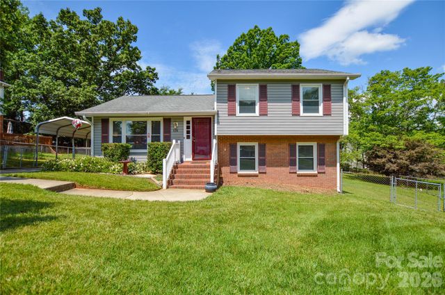 518 Vinecrest Drive, Matthews, NC 28105