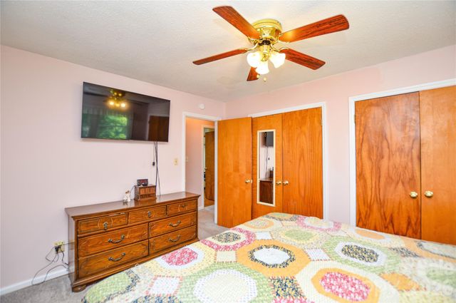518 Vinecrest Drive, Matthews, NC 28105