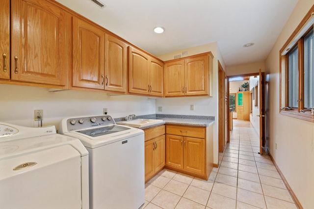 930 Highway 65 S, Mora, MN 55051