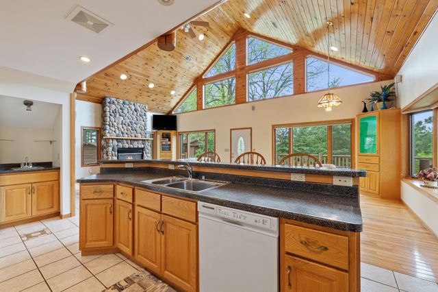 930 Highway 65 S, Mora, MN 55051
