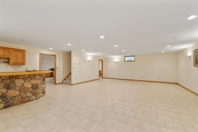 930 Highway 65 S, Mora, MN 55051