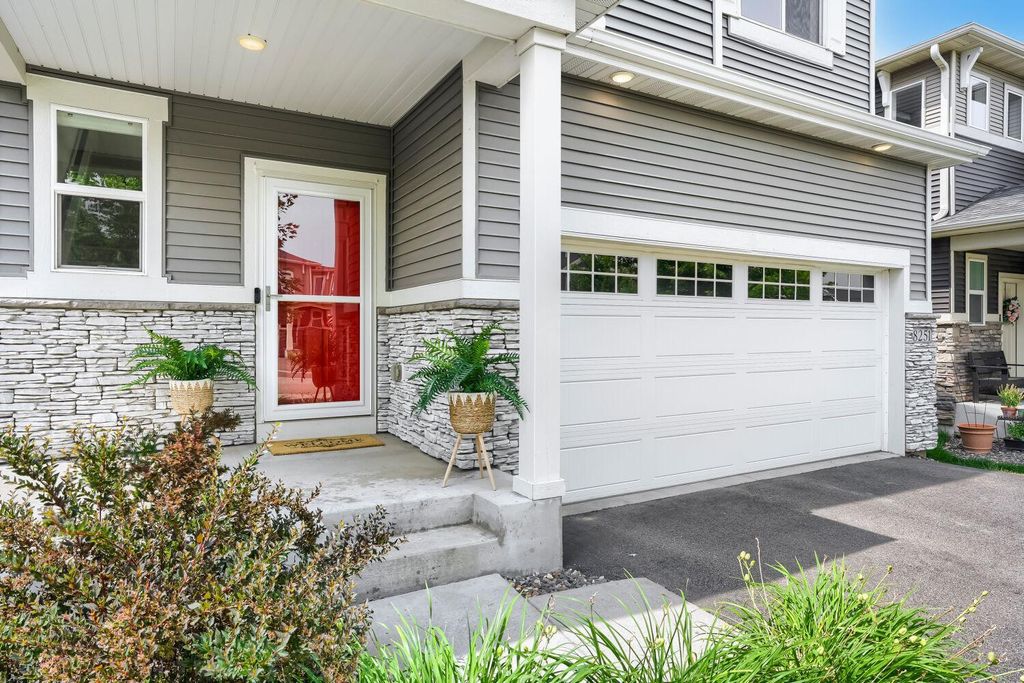 8251 Deerwood Lane N, Maple Grove, MN 55369 — photo 2