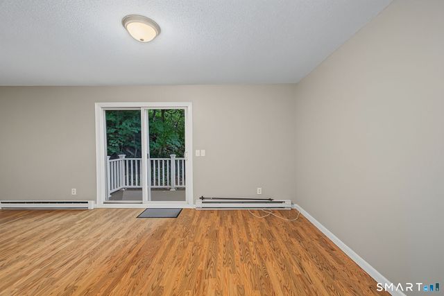 6 Irving Place 3C, Danbury, CT 06810