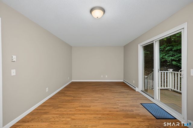6 Irving Place 3C, Danbury, CT 06810
