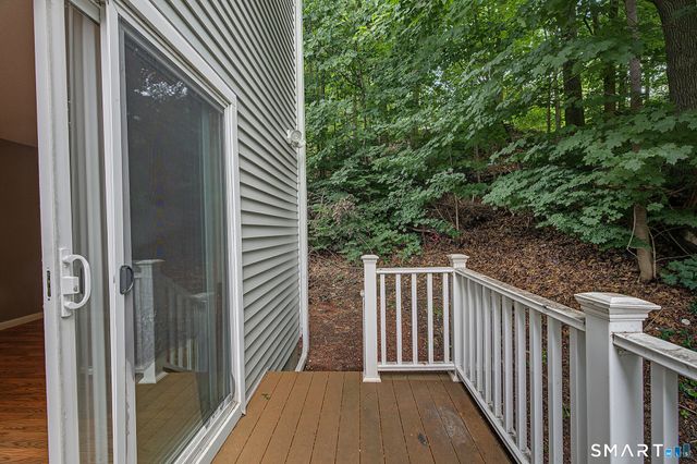 6 Irving Place 3C, Danbury, CT 06810