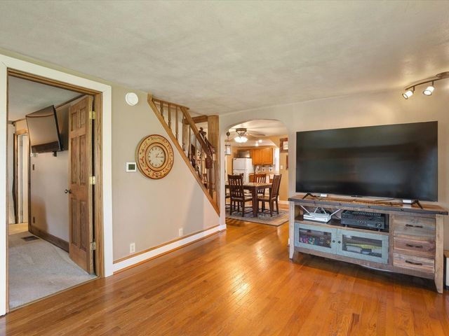 8899 Mcdougall Road, Rockford, IL 61101