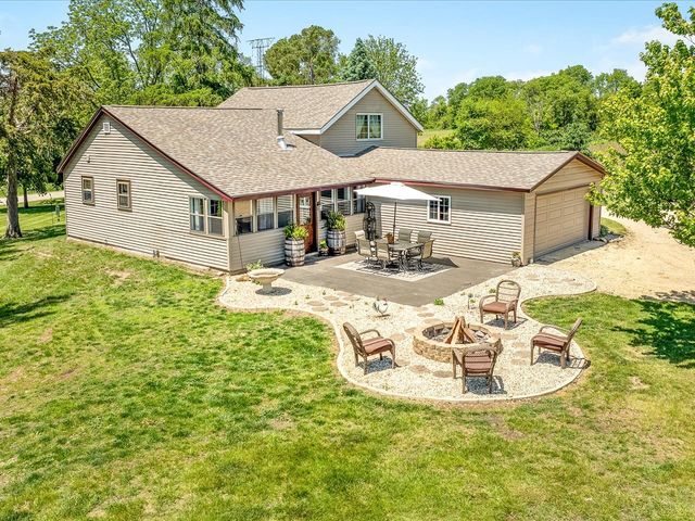 8899 Mcdougall Road, Rockford, IL 61101
