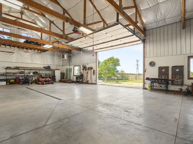 8899 Mcdougall Road, Rockford, IL 61101