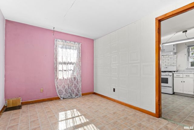 12952 CARTER Road, Pekin, IL 61554