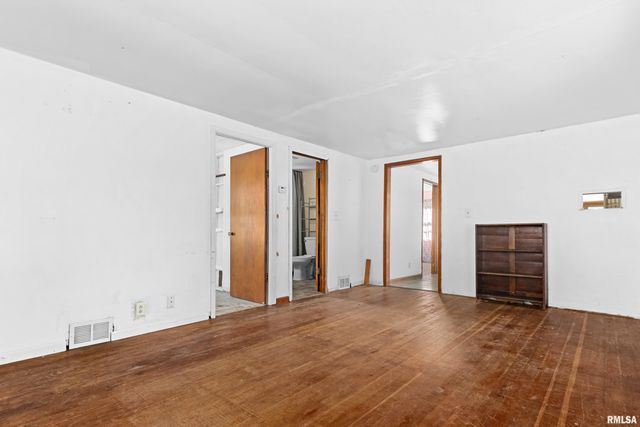 12952 CARTER Road, Pekin, IL 61554