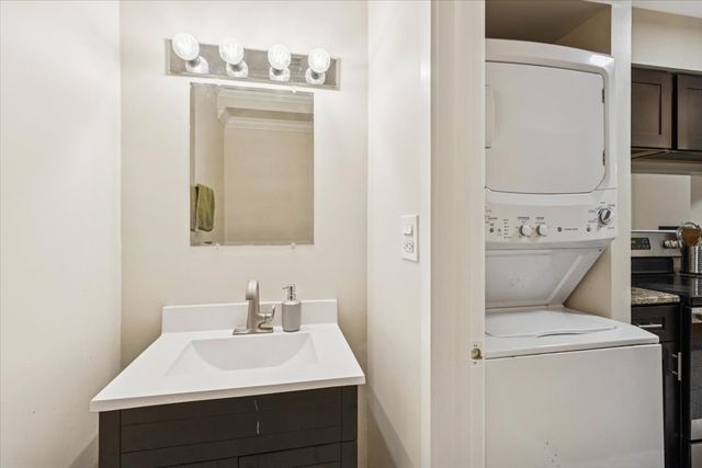 2169 N Dogwood Lane 46C, Palatine, IL 60074