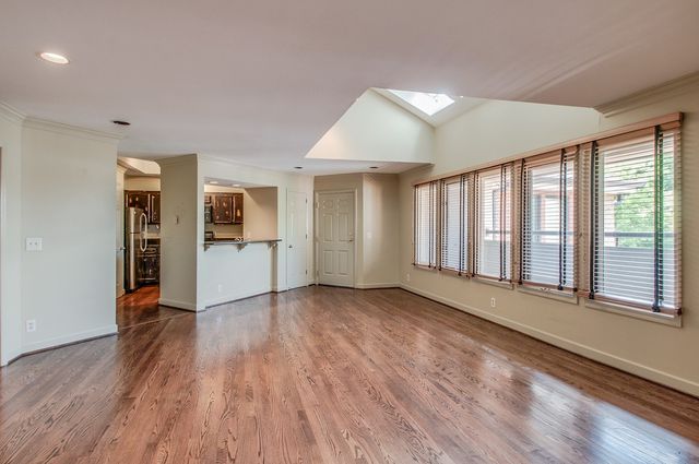 2110 Portland Ave Apt 303, Nashville, TN 37212