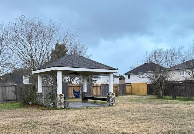 11015 Warath Oak Court, Houston, TX 77065