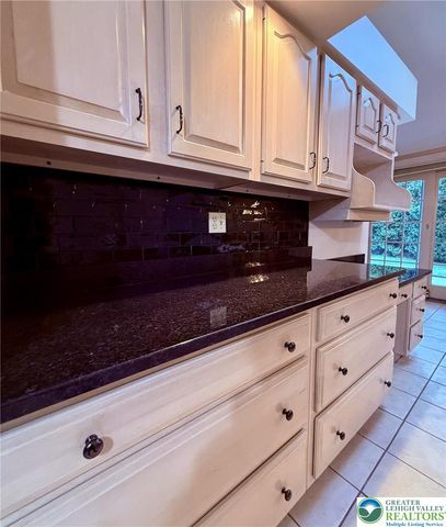 909 Flexer Avenue, Salisbury Twp, PA 18103