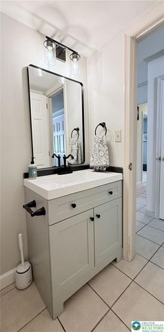 909 Flexer Avenue, Salisbury Twp, PA 18103