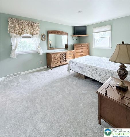 909 Flexer Avenue, Salisbury Twp, PA 18103
