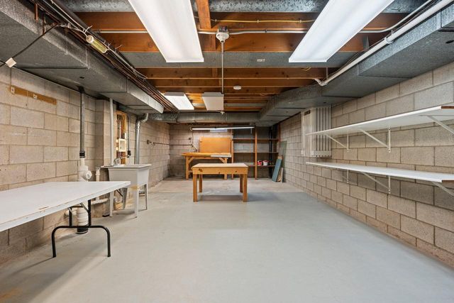 1316 N 23rd STREET, Manitowoc, WI 54220