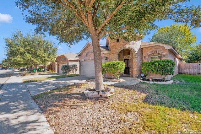 10526 Corvey Ln, Helotes, TX 78023