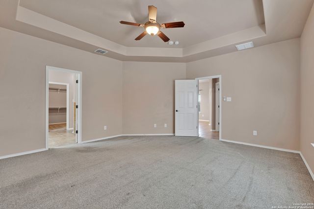 10526 Corvey Ln, Helotes, TX 78023