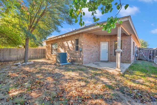 10526 Corvey Ln, Helotes, TX 78023
