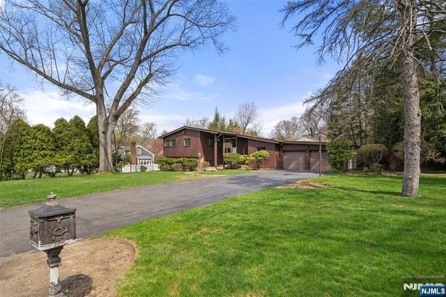 970 Soldier Hill Road, Emerson, NJ 07630