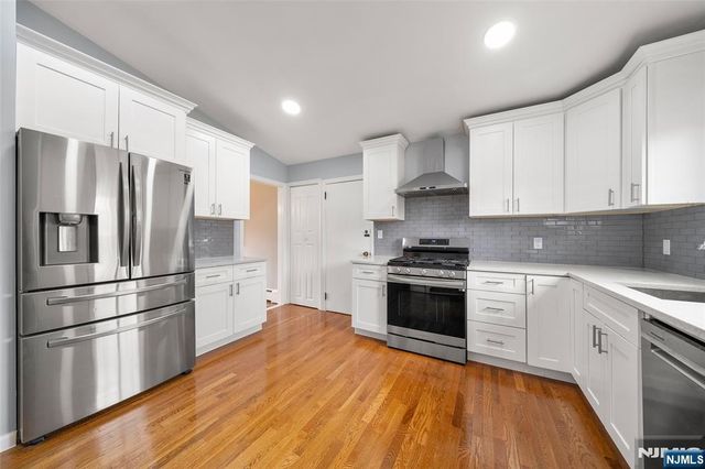 970 Soldier Hill Road, Emerson, NJ 07630