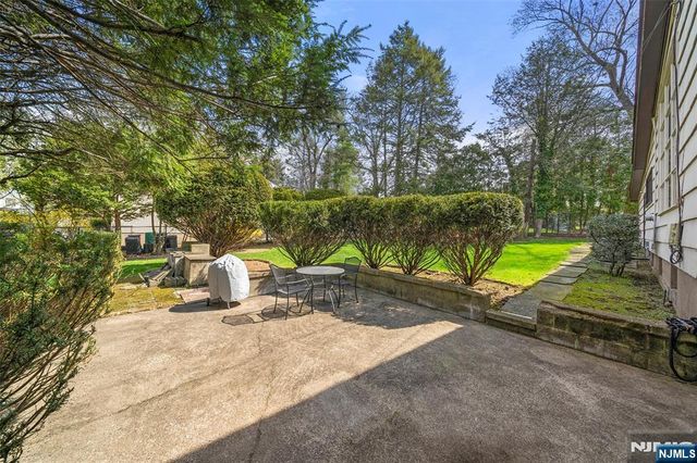 970 Soldier Hill Road, Emerson, NJ 07630