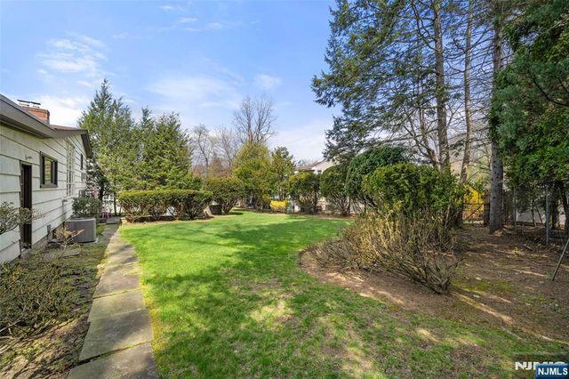 970 Soldier Hill Road, Emerson, NJ 07630