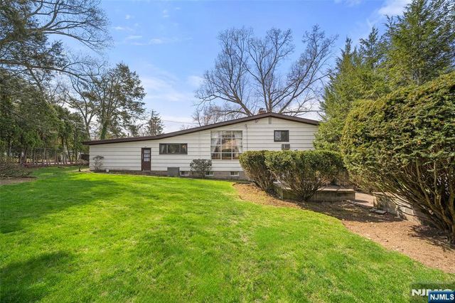 970 Soldier Hill Road, Emerson, NJ 07630