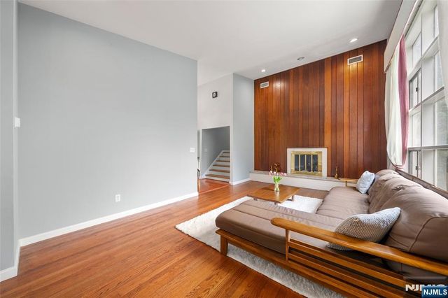 970 Soldier Hill Road, Emerson, NJ 07630